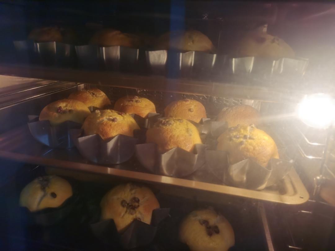 好吃到出炉就被抢光的墨西哥红豆面包