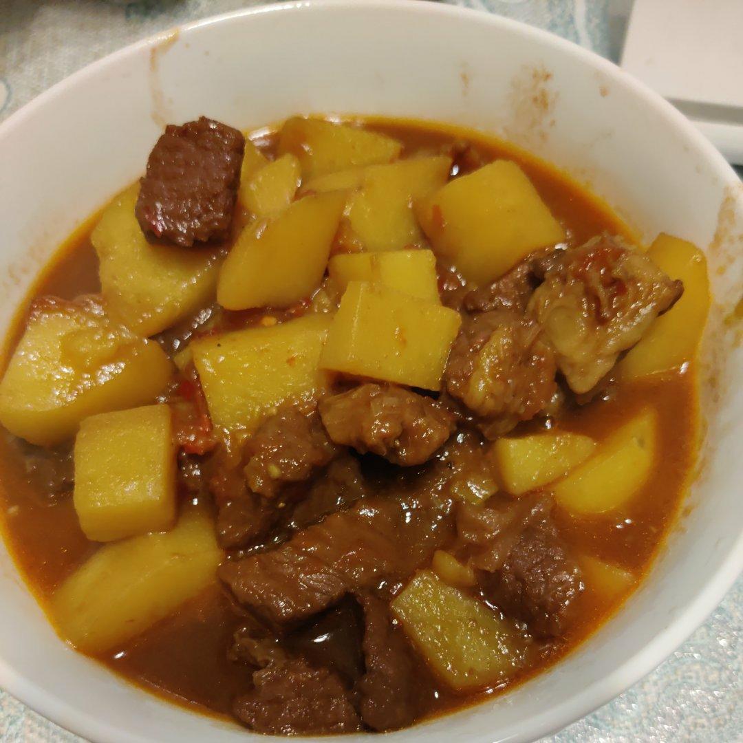 完胜刘一锅的 筋头巴脑炖土豆胡萝卜