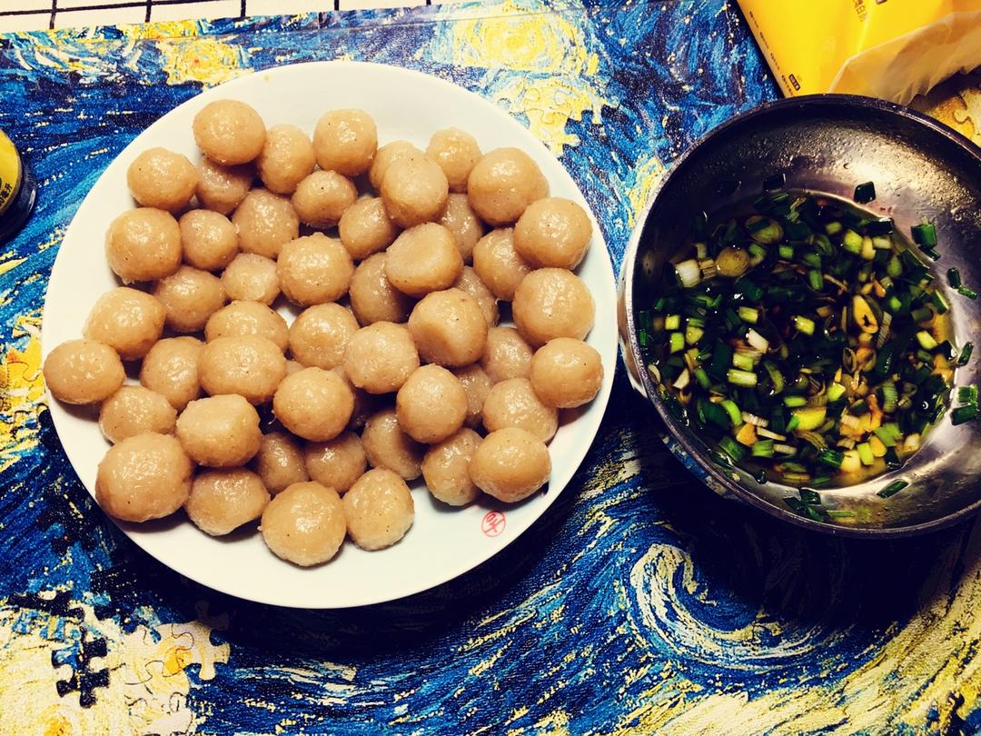 陕北特色小吃——黑愣愣（洋芋馍馍）