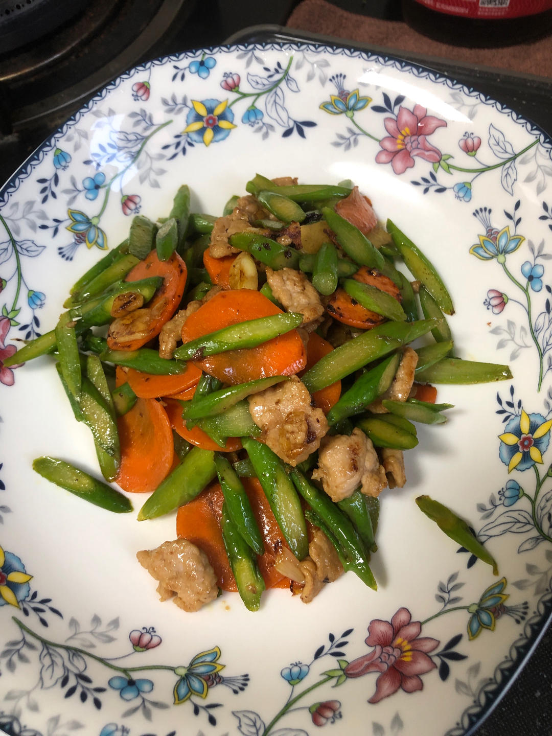 芦笋胡萝卜炒肉