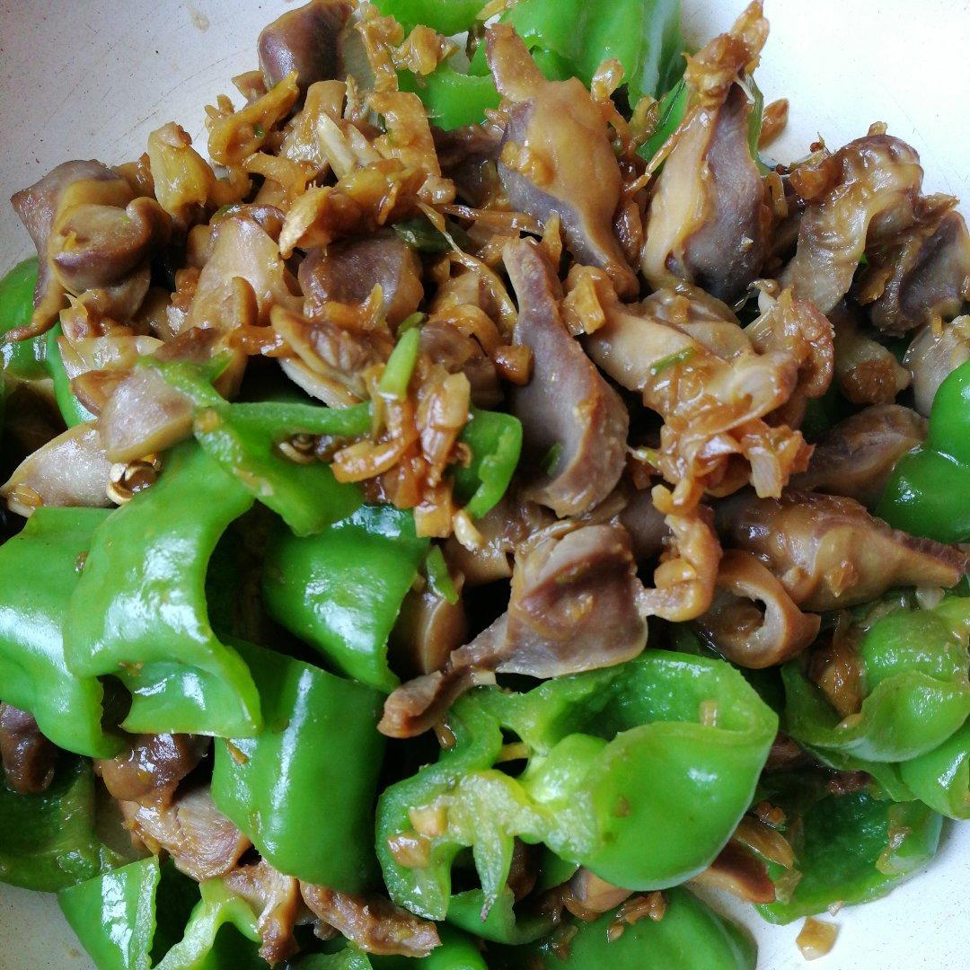 爆炒鸡胗