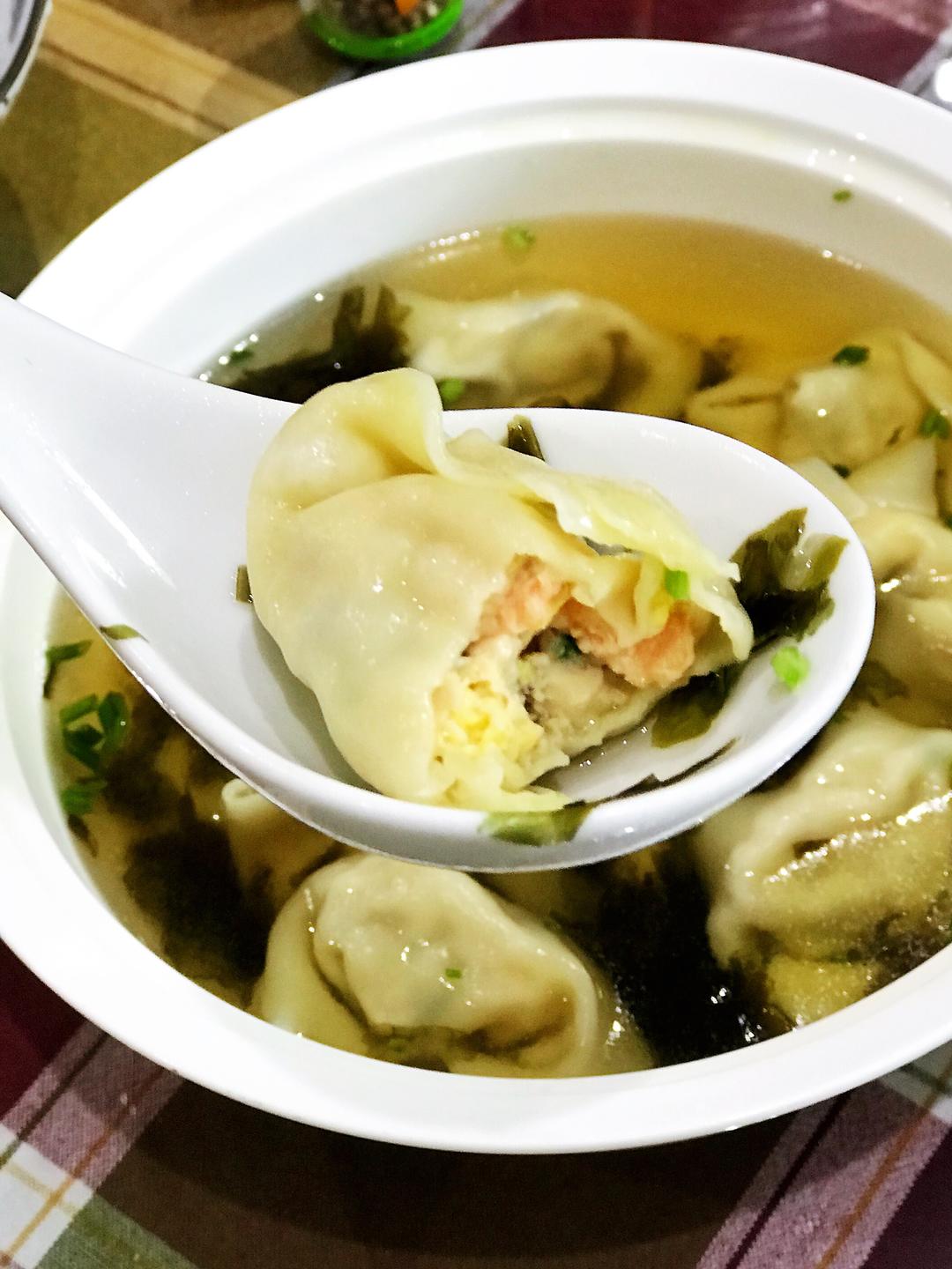 鸡肉虾仁鸡蛋馄饨