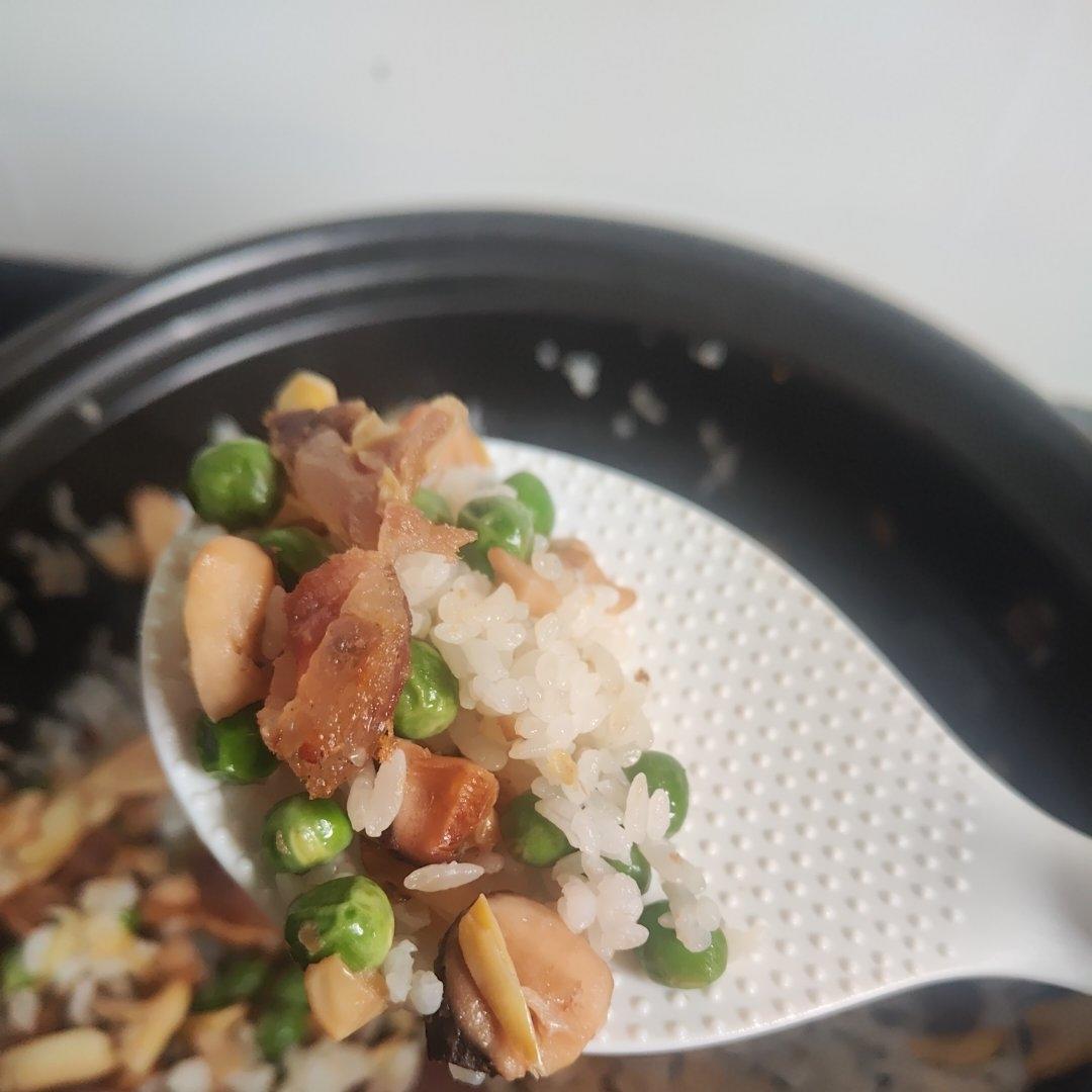 干饭人的春天｜春笋腊味豌豆饭