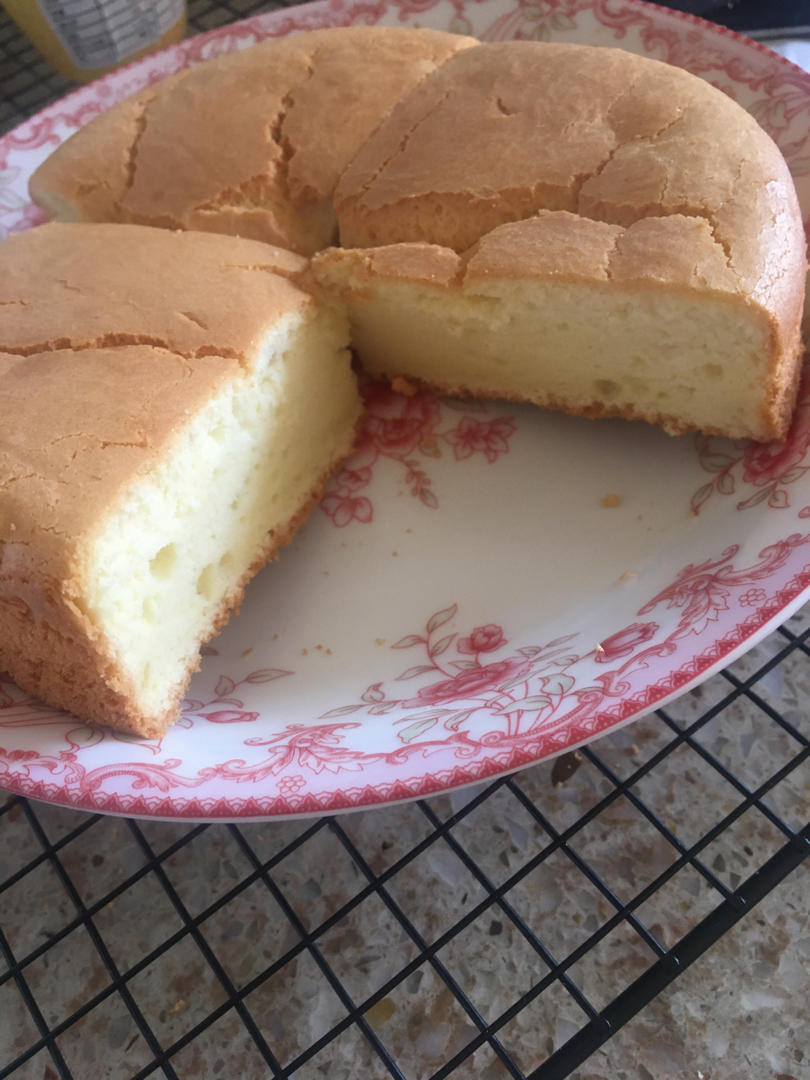 100%不会消泡的海绵蛋糕（分蛋法）