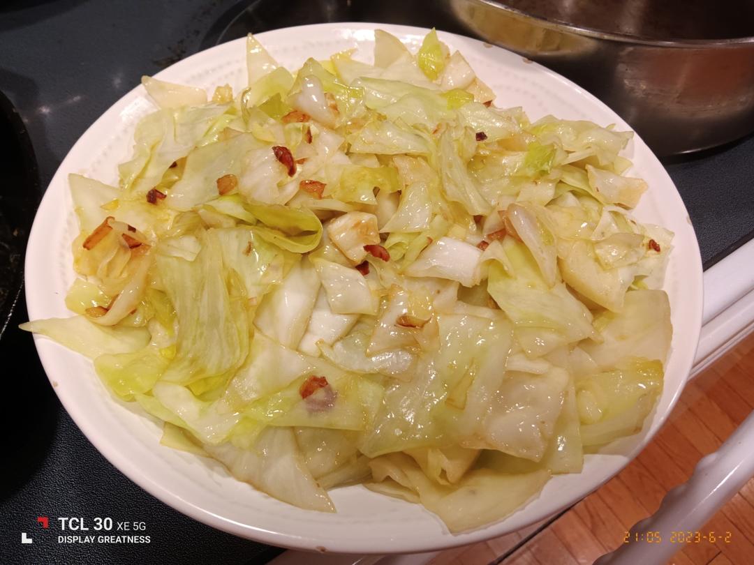 阿婆手撕包菜