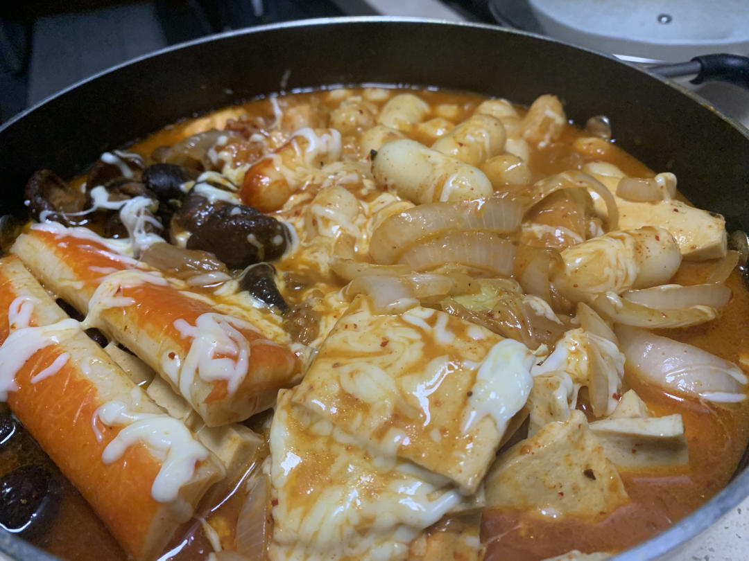 【芝士年糕火锅】