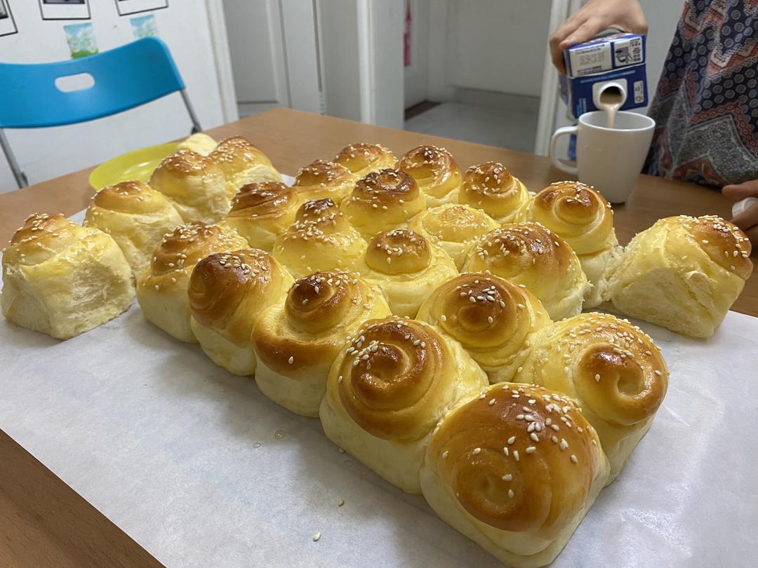 纯奶手撕吐司的做法 步骤1