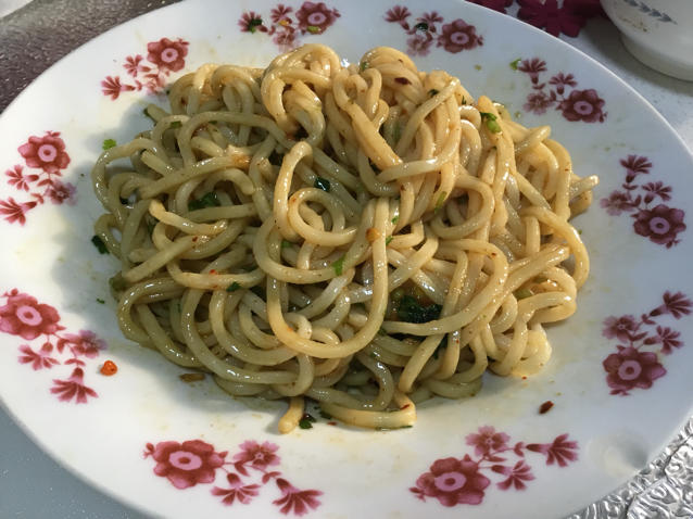 姥姥的爽口凉面！（干拌挂面）