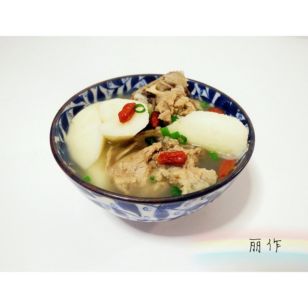 517小厨做的脖骨炖山药