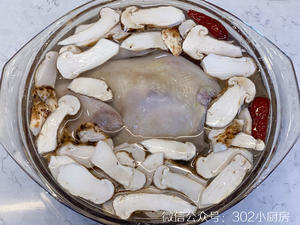 【0171】松茸红枣炖鸡（蒸箱版） <302小厨房>的做法 步骤10