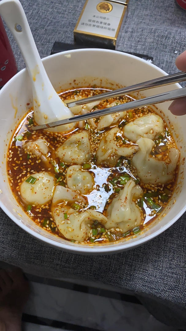 一吃就上瘾的酸汤水饺
