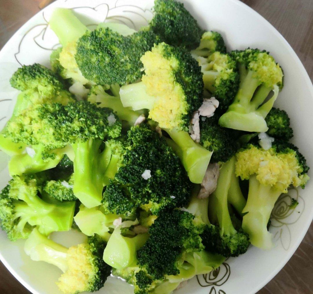 西兰花炒肉片