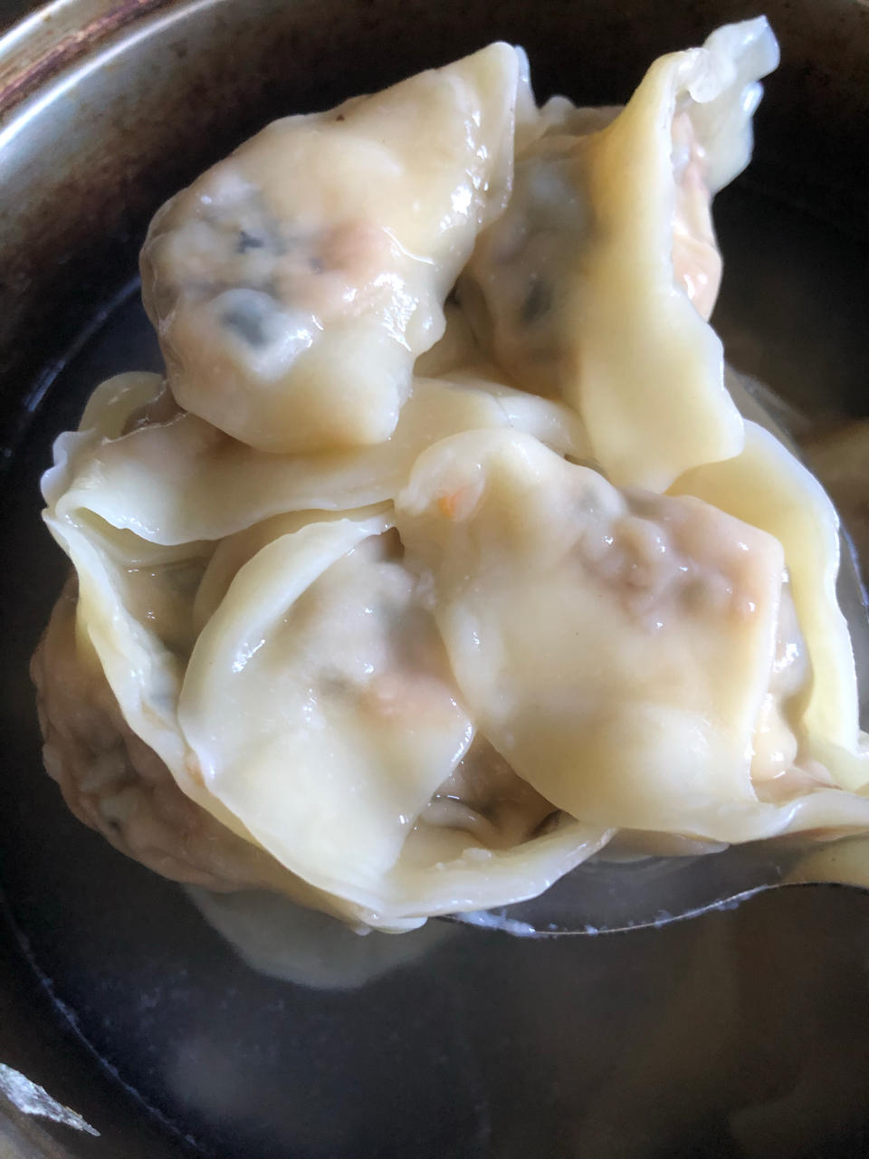 鲜掉眉毛的 三鲜水饺~