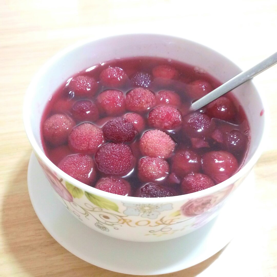 冰糖杨梅汤