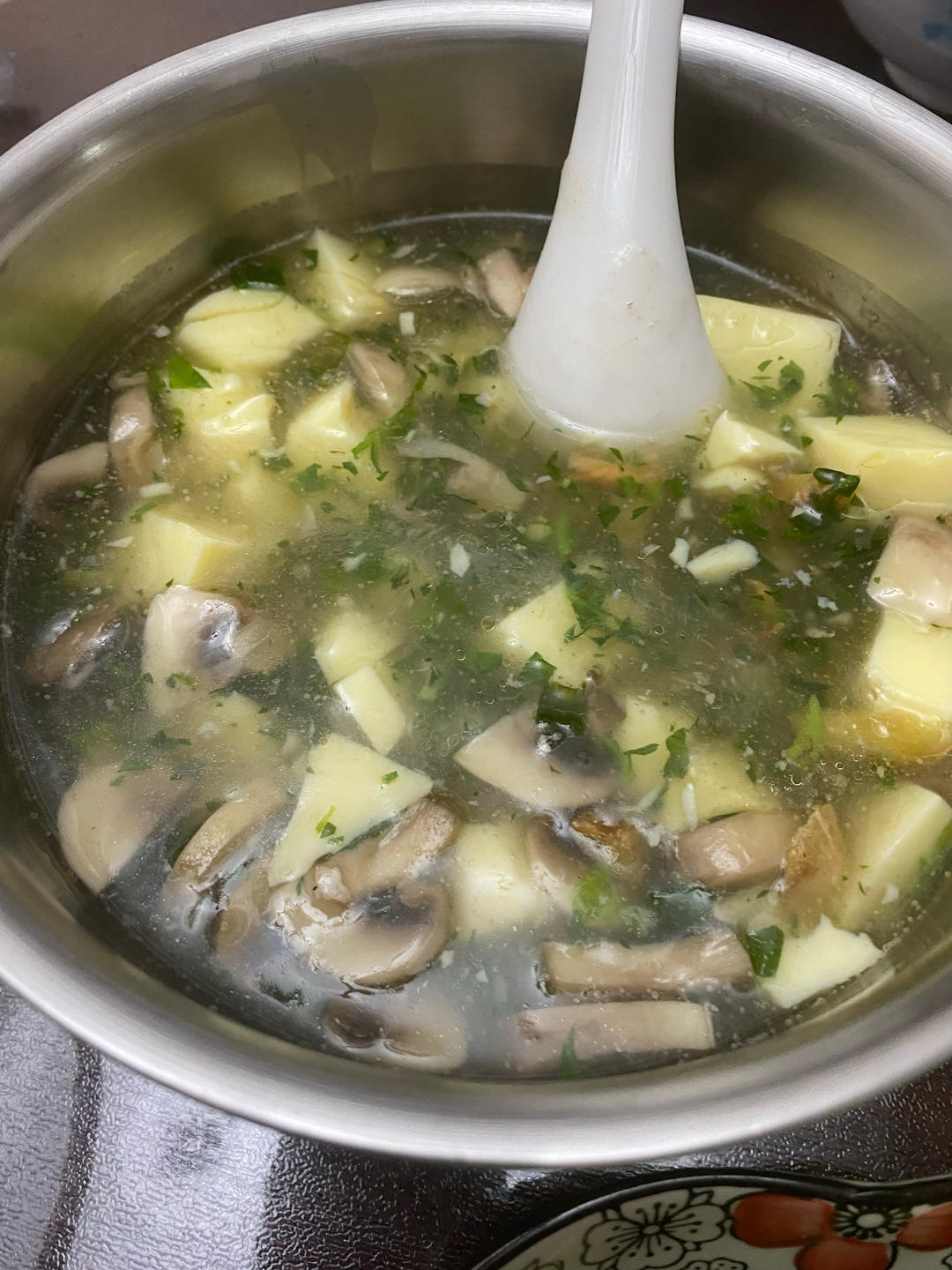 春日食鲜｜虾仁荠菜豆腐羹