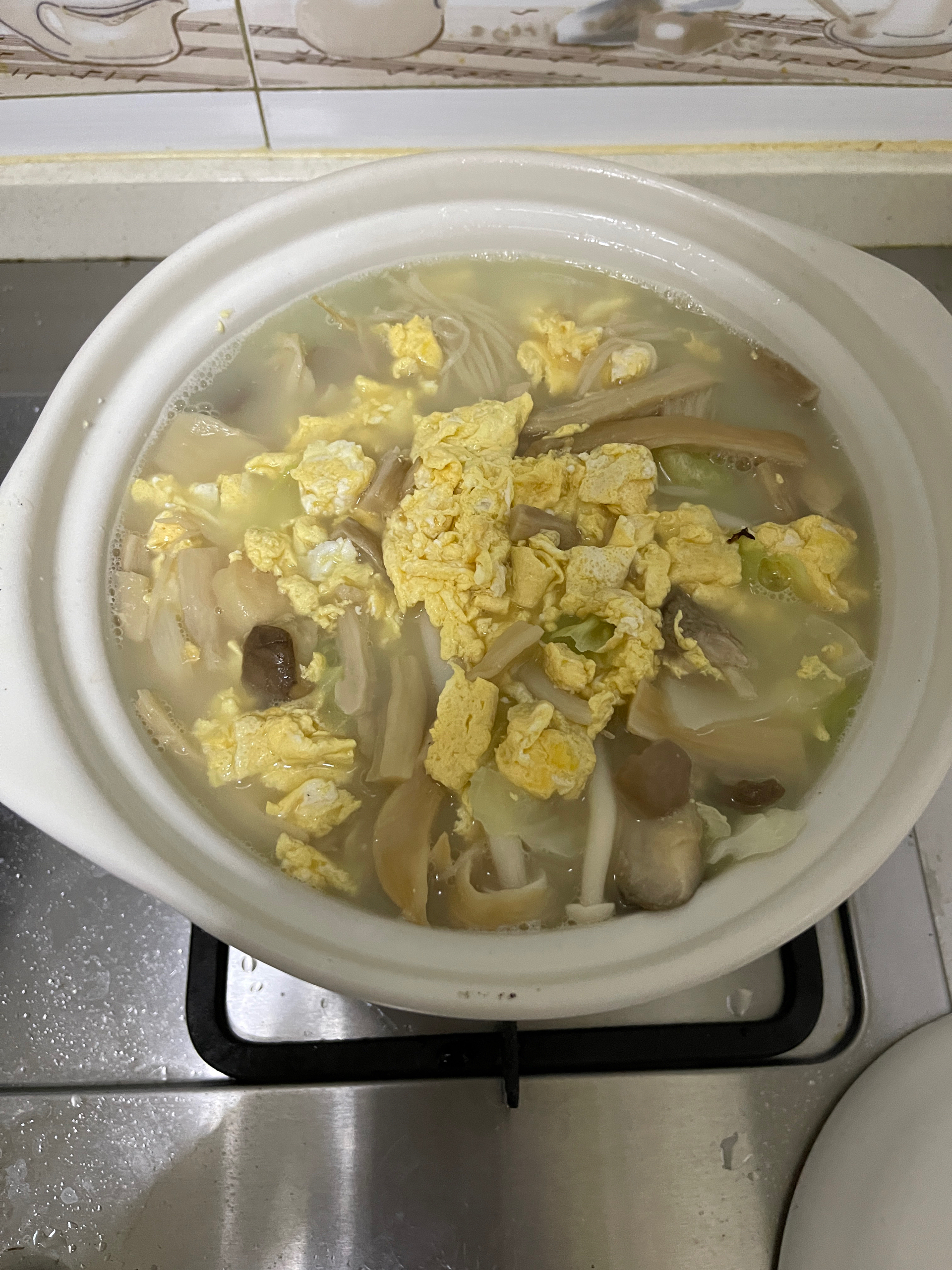 鲜美杂菇白菜汤
