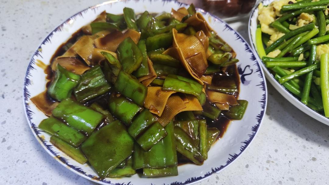 尖椒炒豆皮➕灵魂汤汁