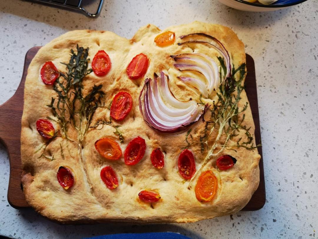 春天的土豆佛卡夏面包