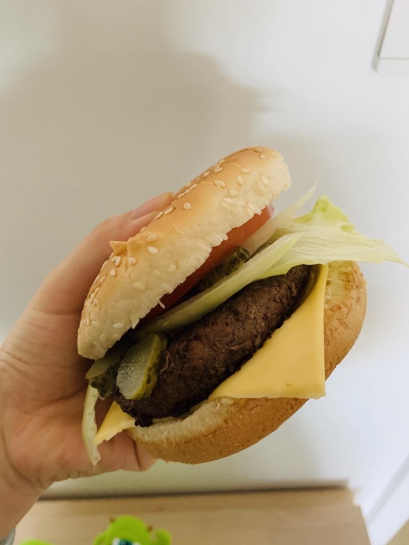 自制营养肉饼汉堡包