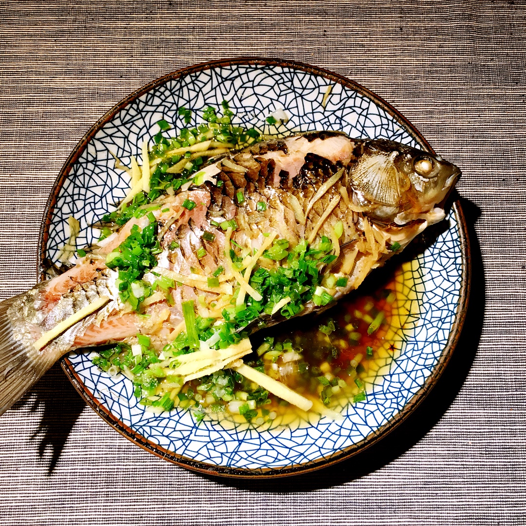 windflowertree做的清蒸鲫鱼