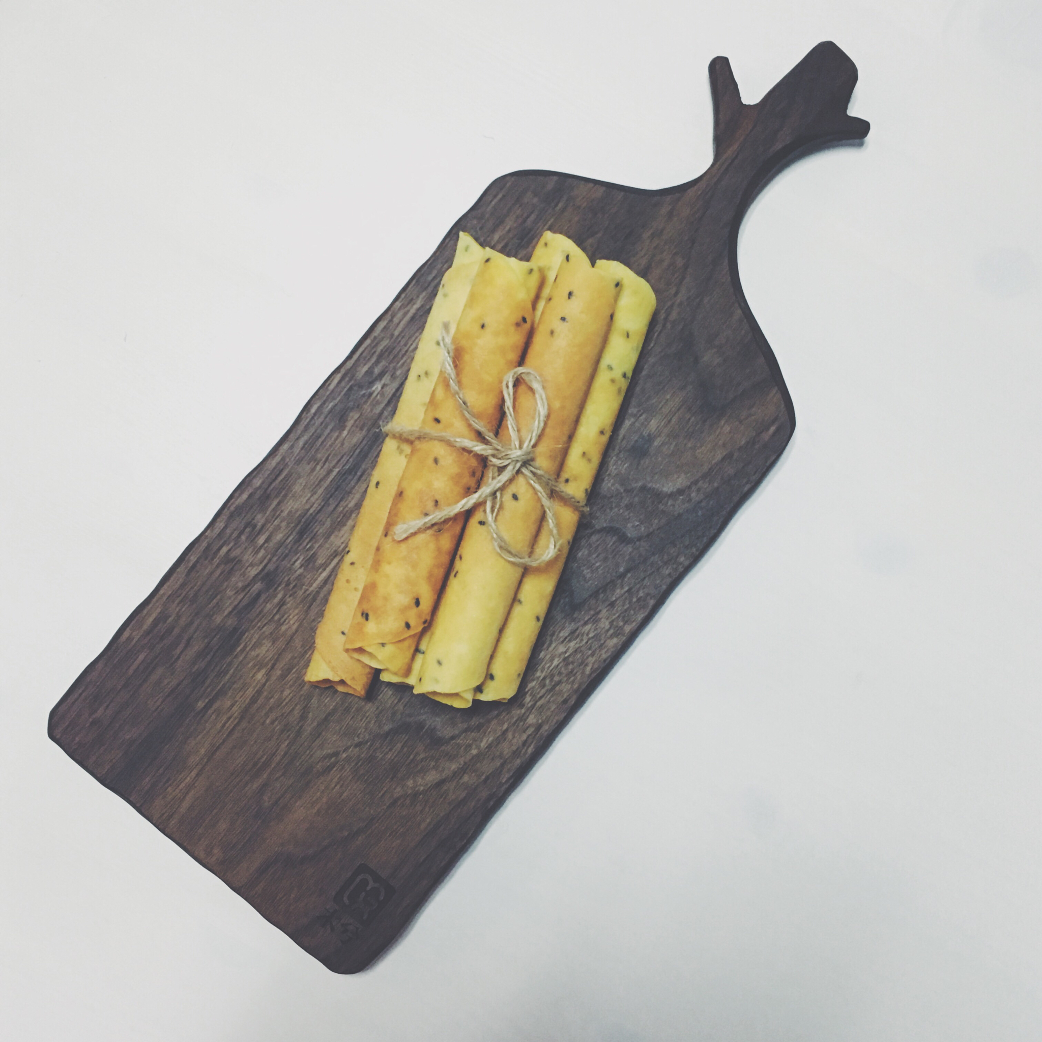 芝麻香酥蛋卷（视频食谱）