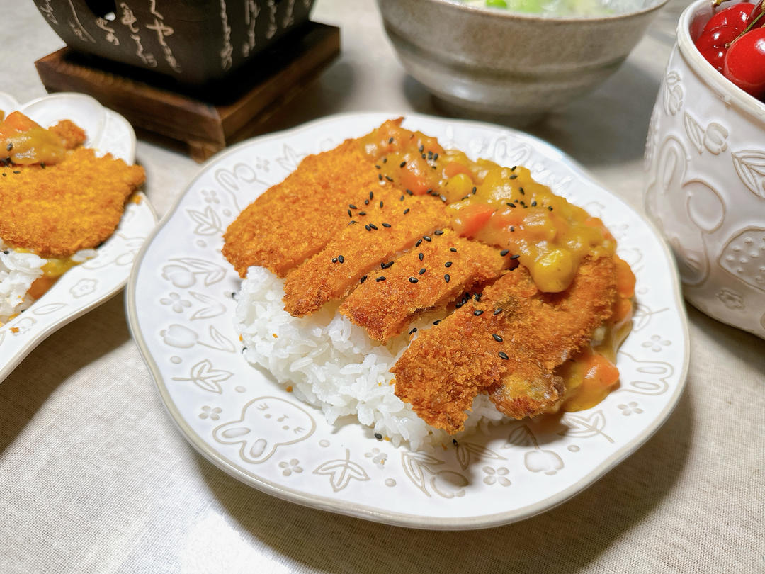 香酥咖喱猪排饭