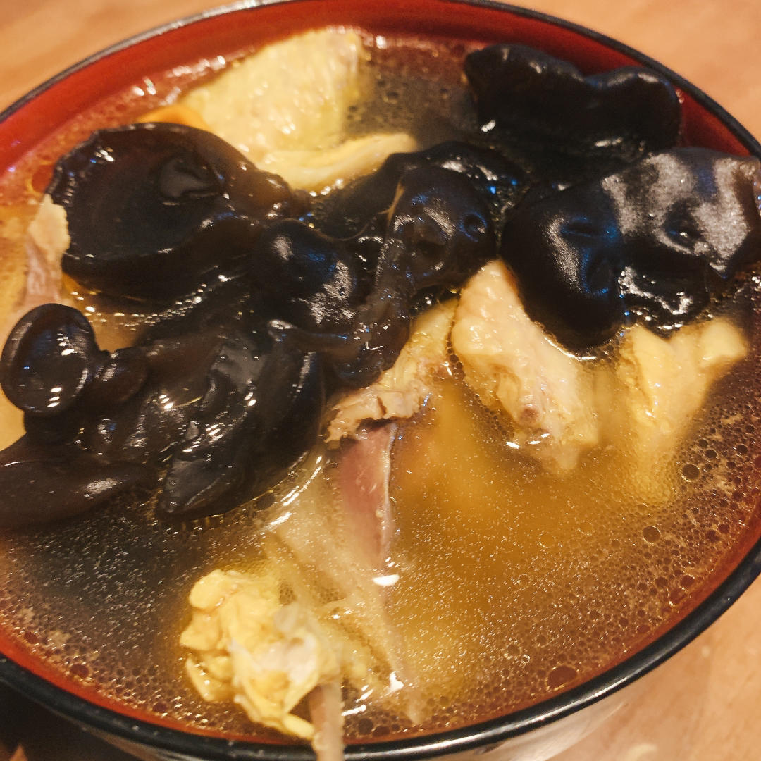 木耳炖鸡汤🐔（电饭煲版）