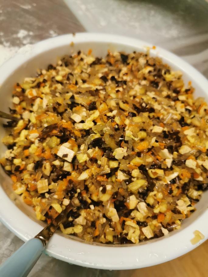 很素的大杂烩饺子馅的做法