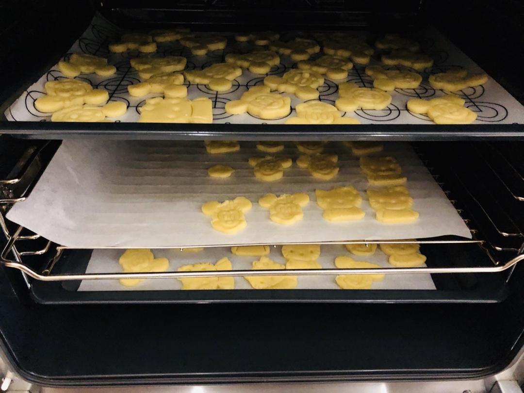 卡通黄油饼干
