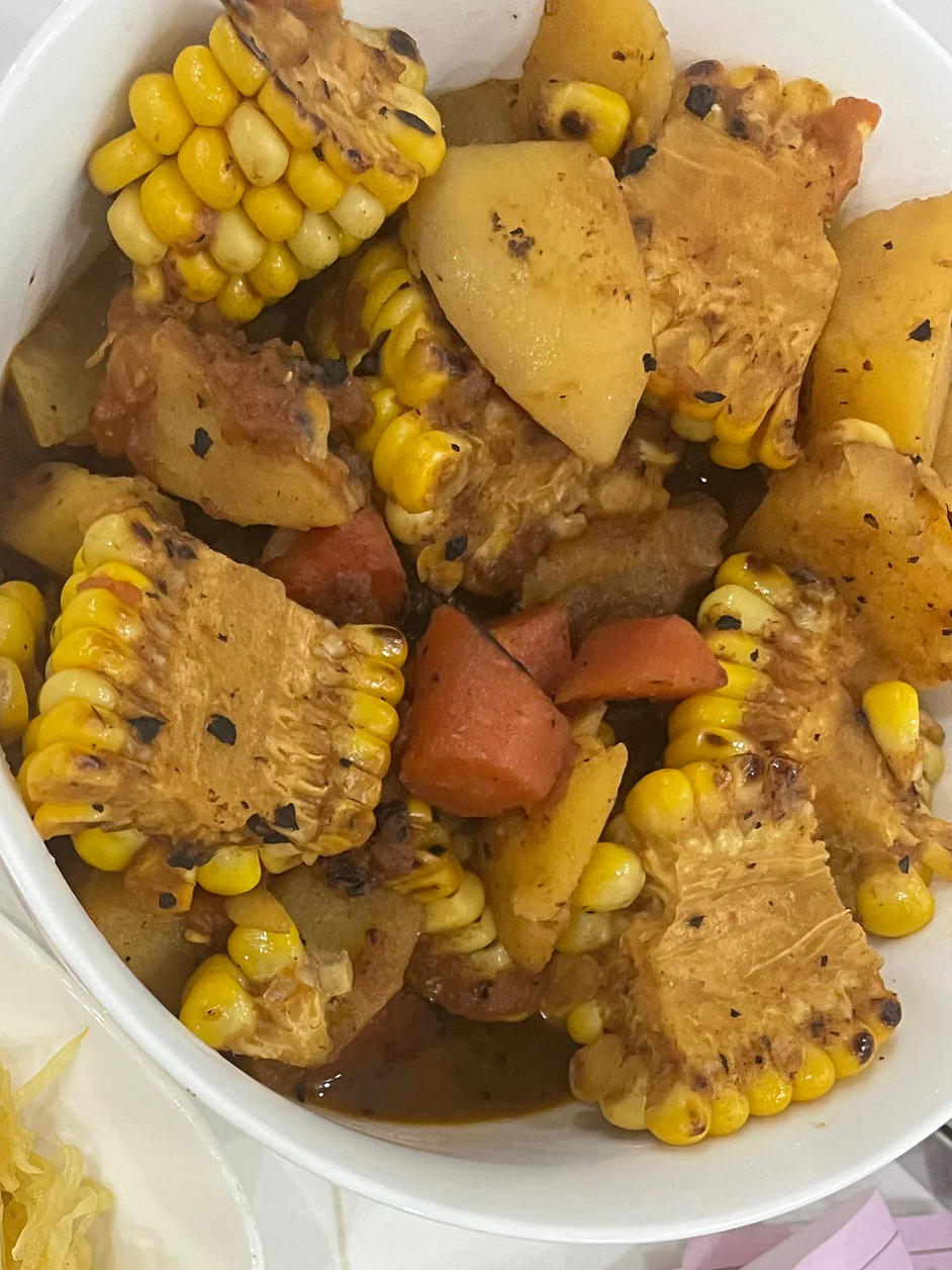 土豆胡萝卜玉米养生汤