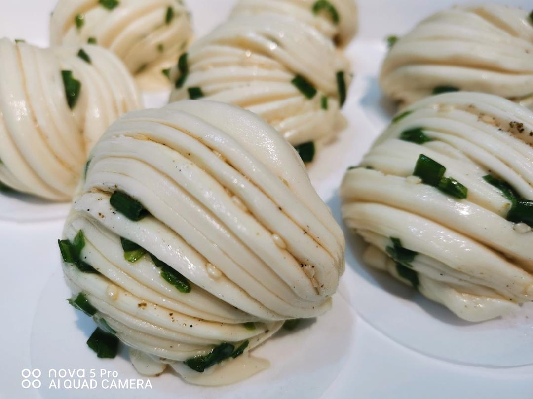 葱油花卷，一根筷子卷出漂亮的造型