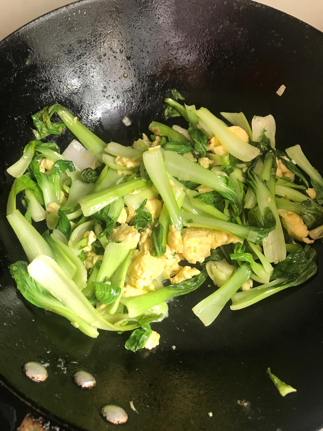 这么操作，油菜炒鸡蛋超好吃