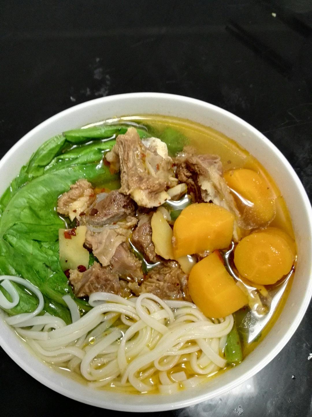 原汤牛肉面的做法