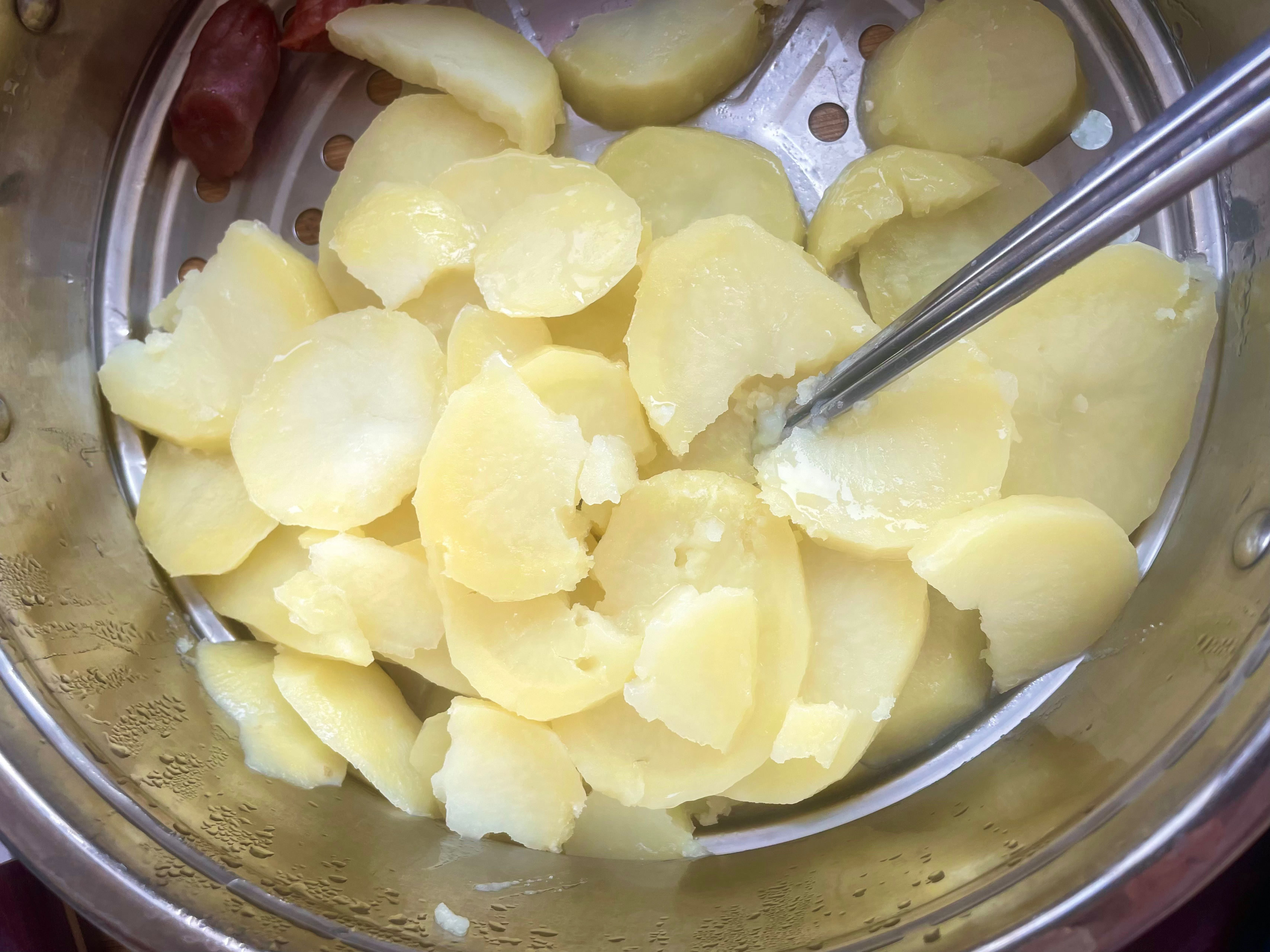 土豆泥包子（主食）的做法 步骤1