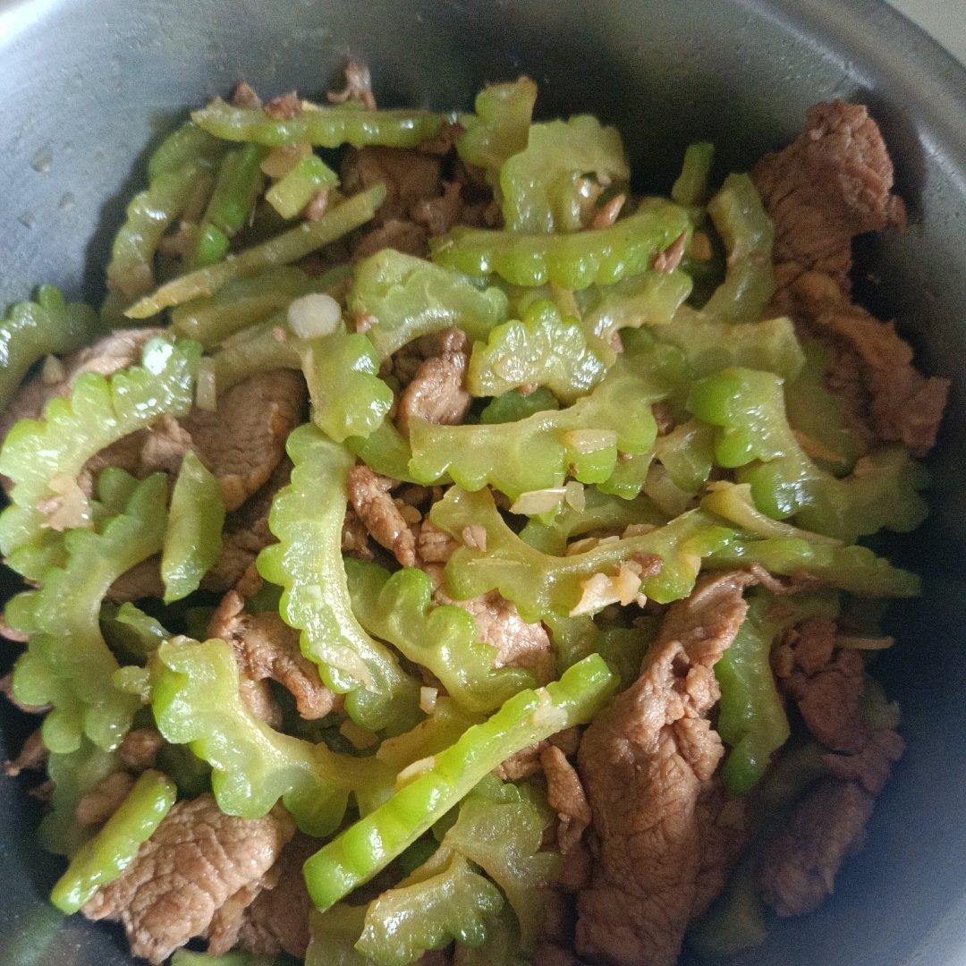 苦瓜炒肉