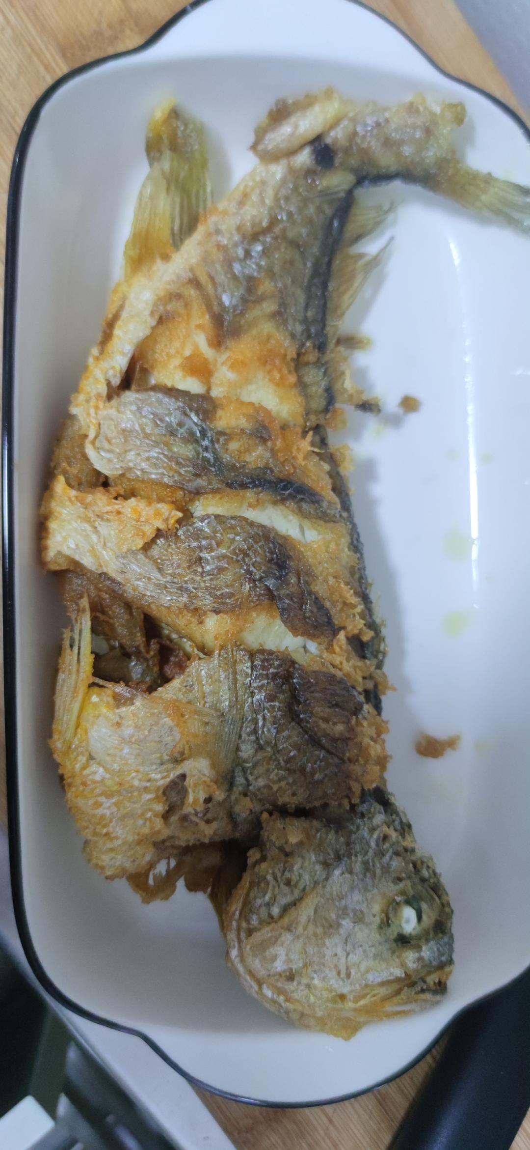 私房红烧黄花鱼，边吃边想念~