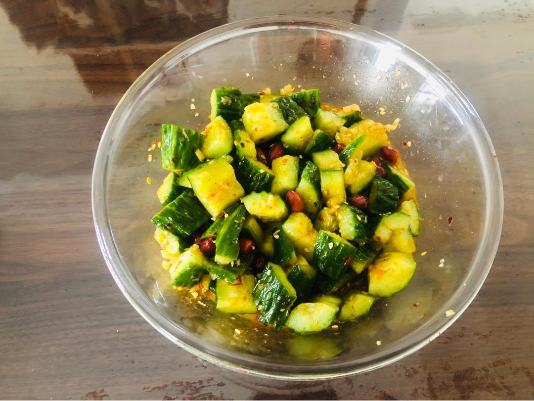 赞不绝口拍黄瓜🥒