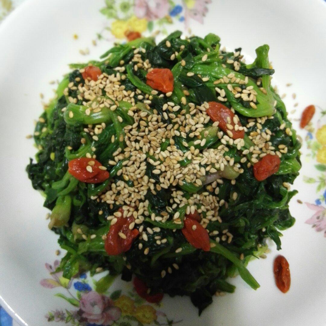 凉拌花生米菠菜