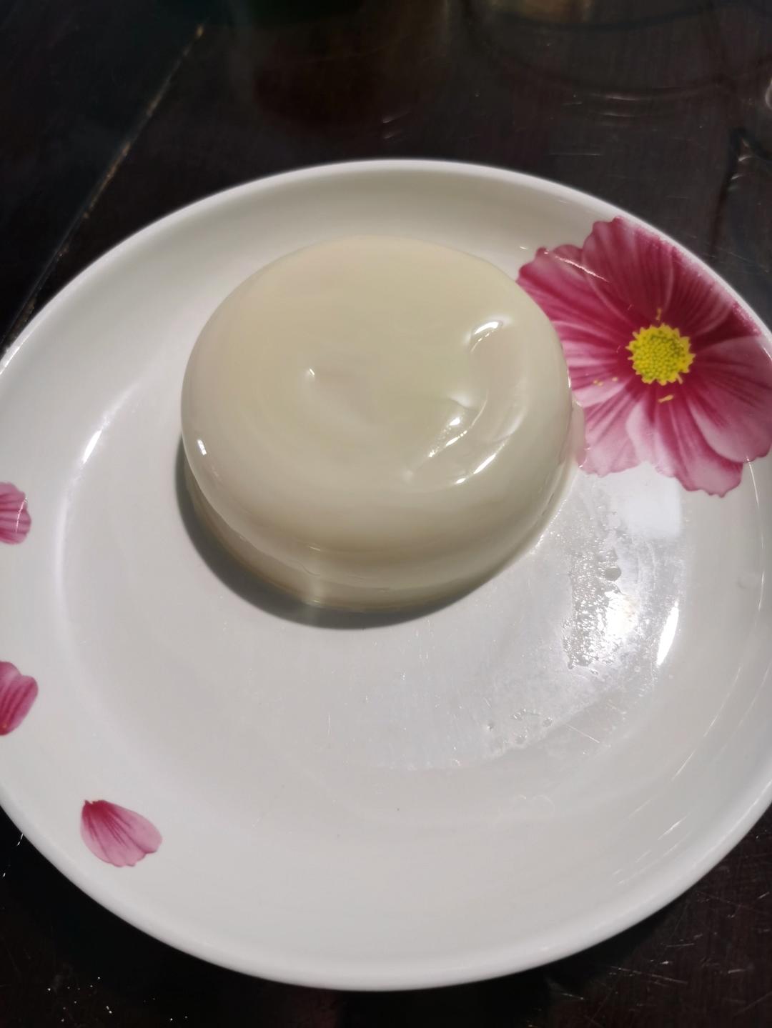 用豆浆就可以做的豆乳布丁 豆香浓郁 入口即化图片大全 禾沏食品的用豆浆就可以做的豆乳布丁 豆香浓郁 入口即化图片