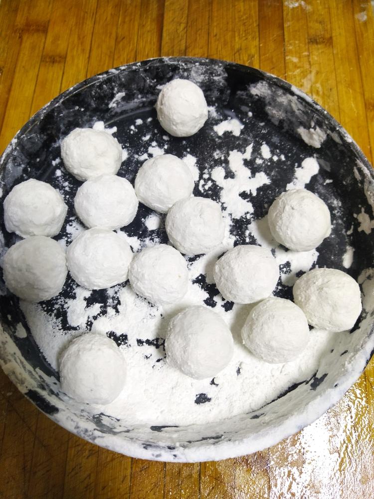 滚元宵的做法