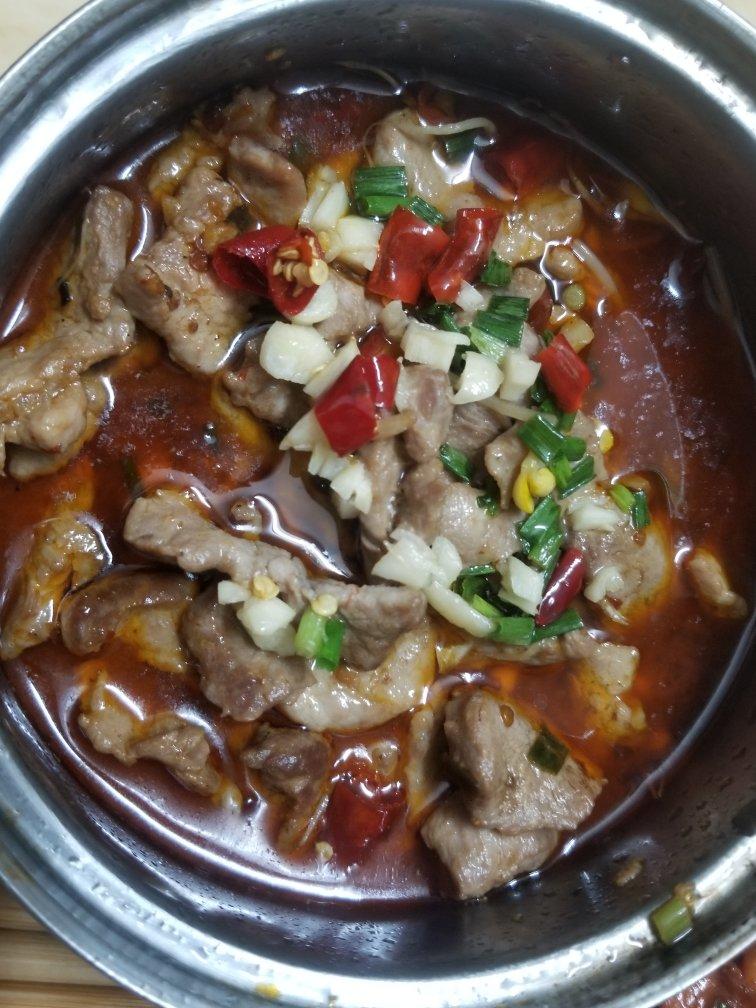 跟四川朋友学的水煮肉片 这也太香了！！