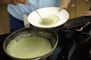 西式花椰菜浓汤的做法 步骤12
