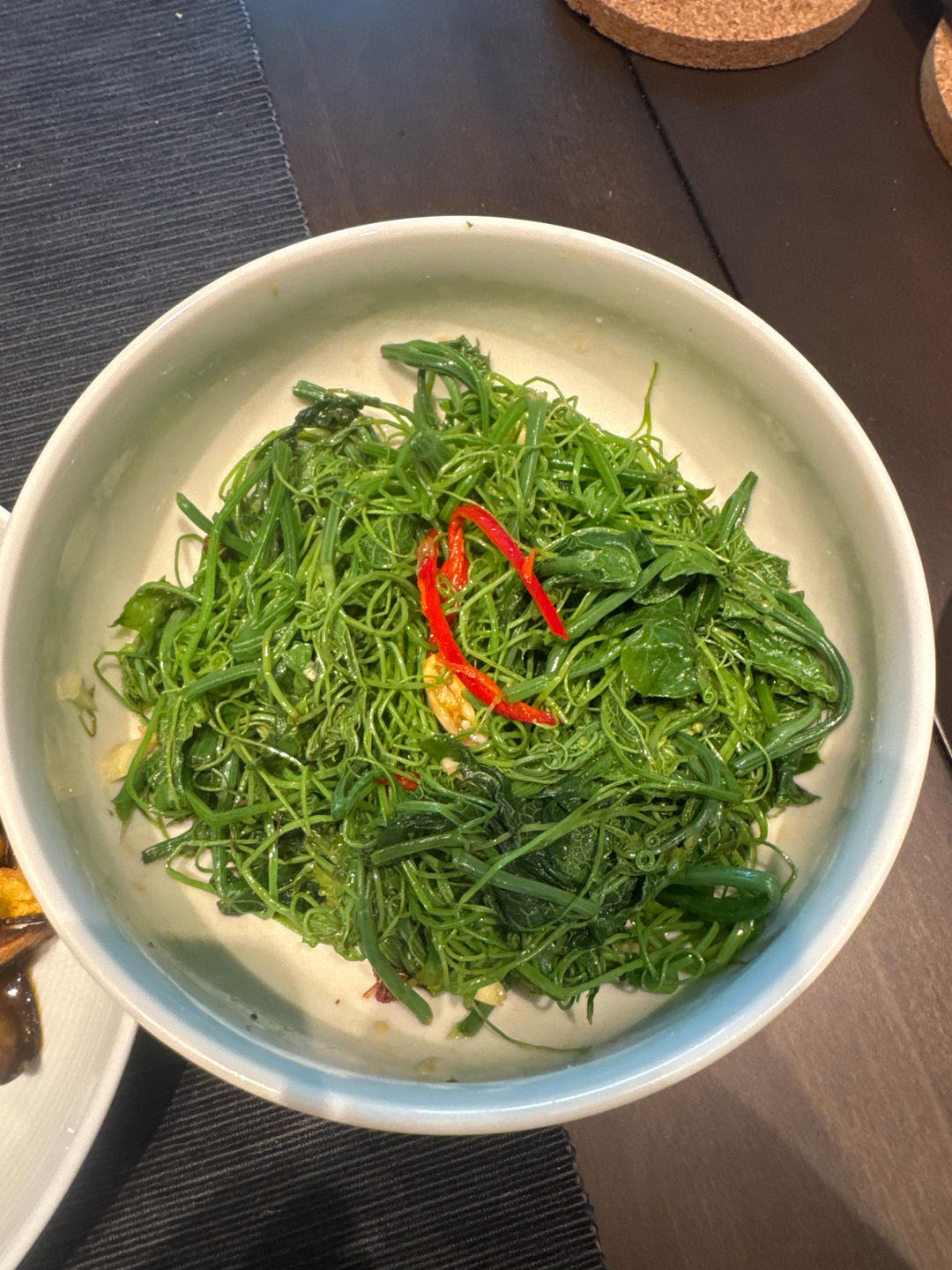 脆爽下饭的炝拌丝瓜尖
