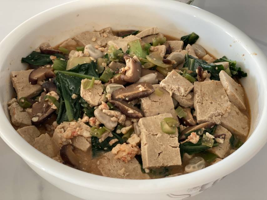 香菇虾仁豆腐煲