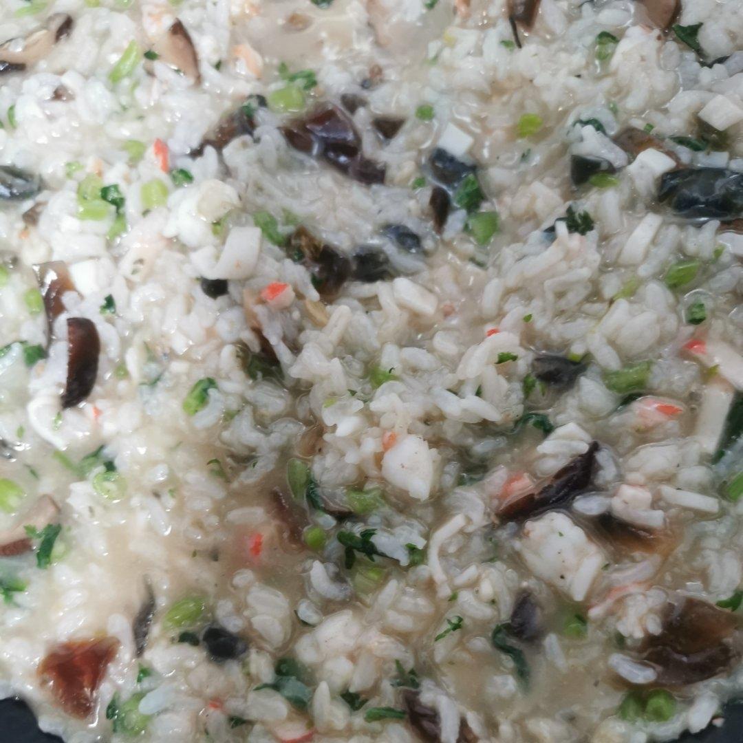 妈妈👩教我做的皮蛋瘦肉粥🥣简单快捷美味😋