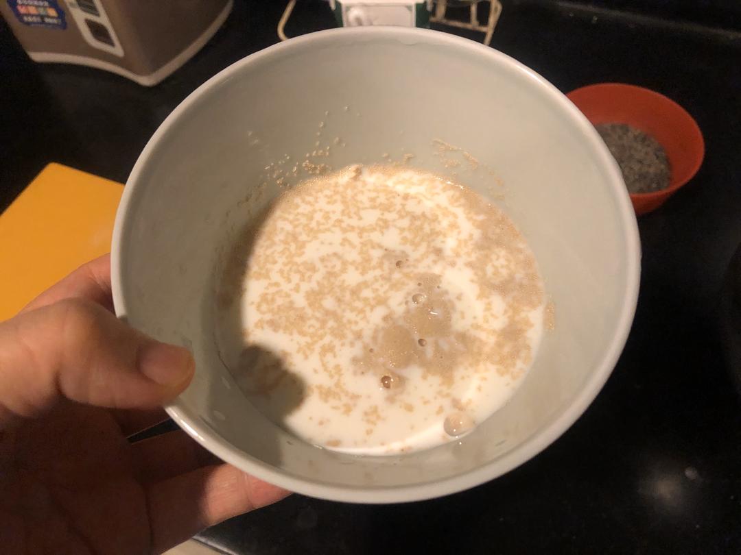 纯奶手撕吐司的做法 步骤1