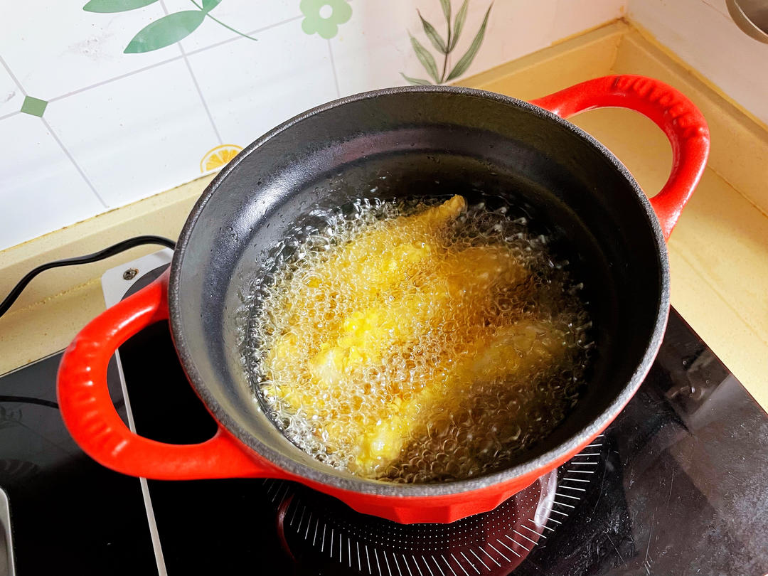 槐花丸子【3月北鼎珐琅铸铁锅食谱】