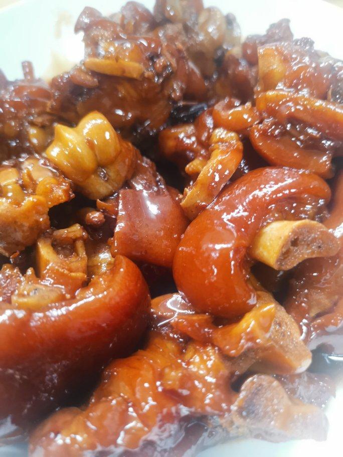 俊锡欧巴做的红烧猪蹄