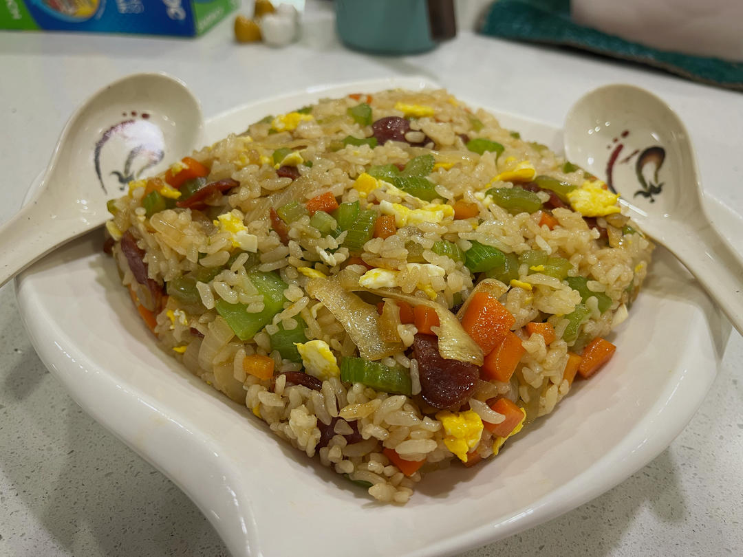 腊肠炒饭