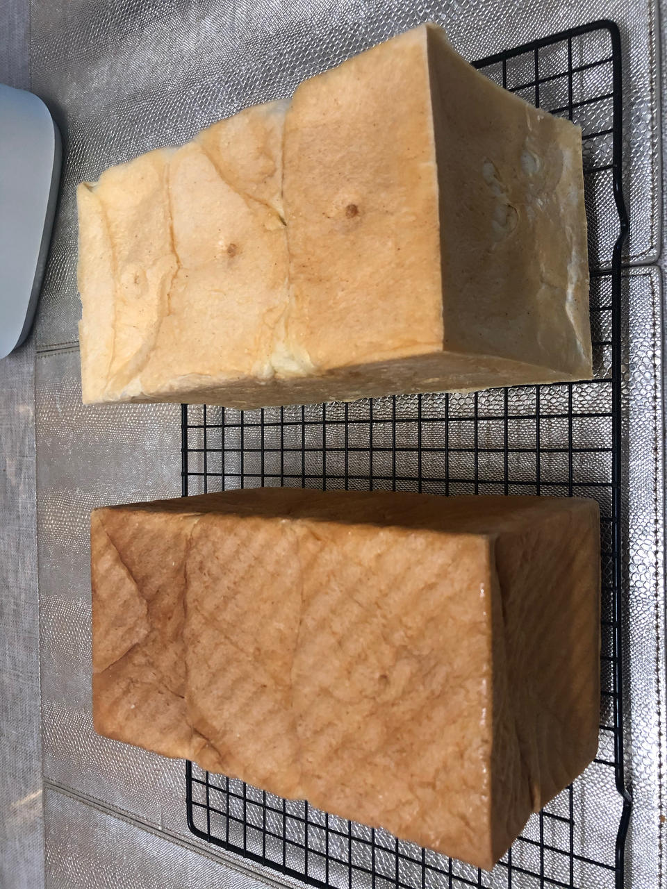 吐司方包，女儿说和来自台湾的爸爸糖一样好看好吃。零失败（是指我个人制作没有失败过）。